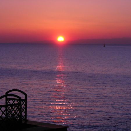 Romantic Sea View Flat In Genova Kültér fotó