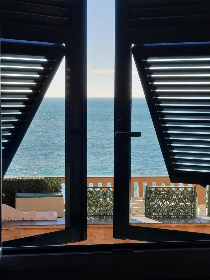 Romantic Sea View Flat In Genova Kültér fotó